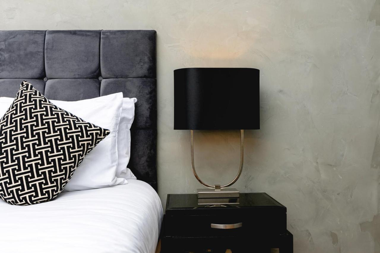 Penthousestays Nr Notting Hill - Luxury 2 Bedroom King Bed Apartment - Near Portobello Road Лондон Екстер'єр фото